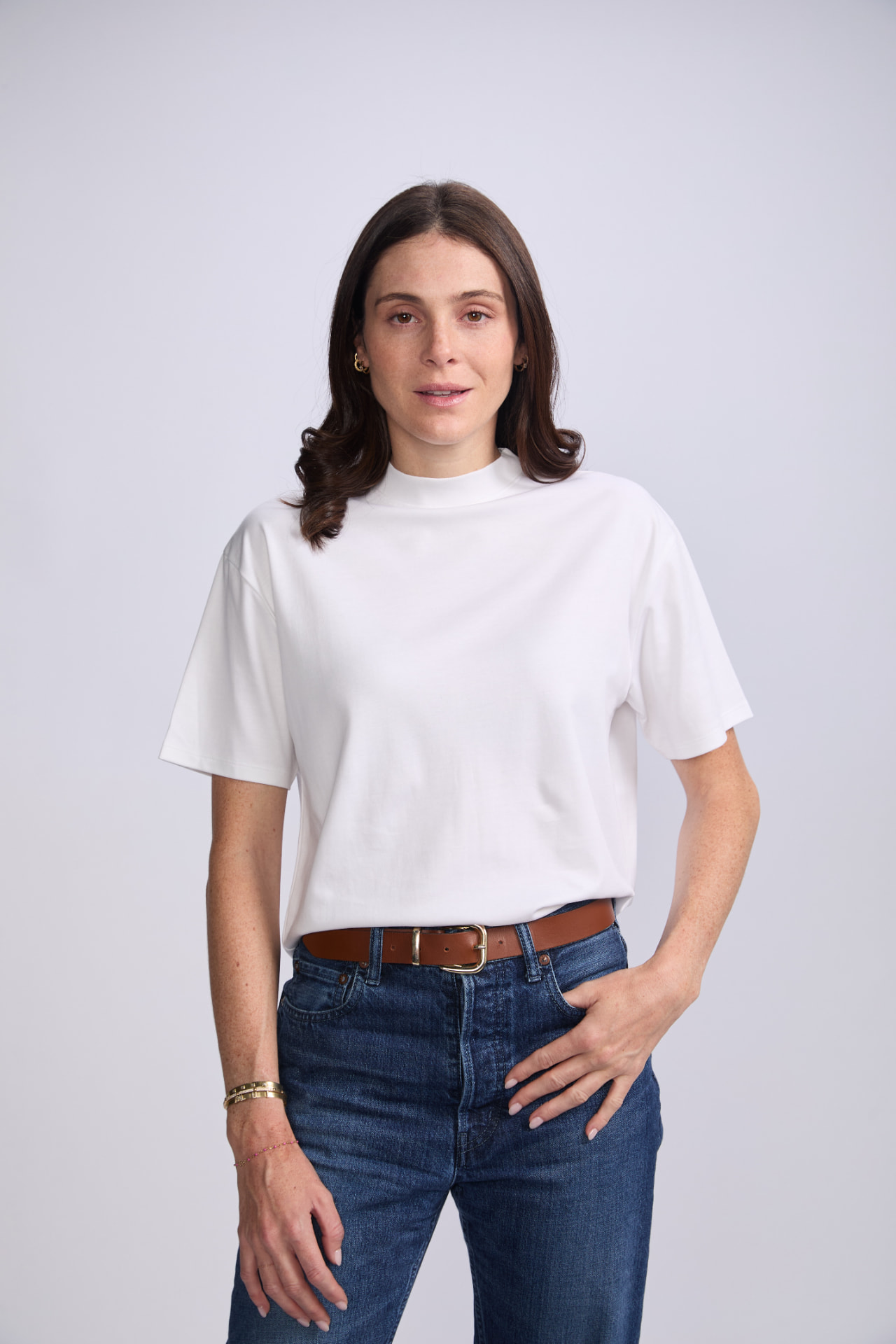Women's white short-sleeve T-shirt